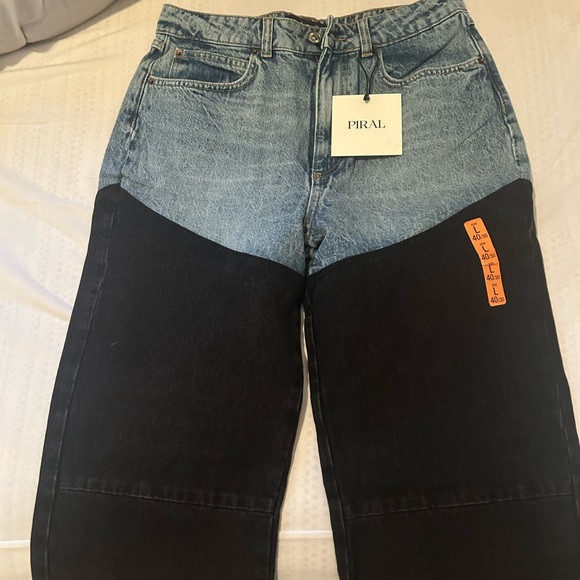 PIRAL Two-Tone Blue and Black Wide-Leg Jeans - Picture 2 of 4